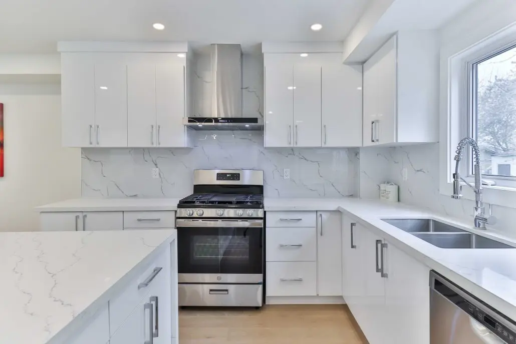 selling kitchen cabinets by providing quality